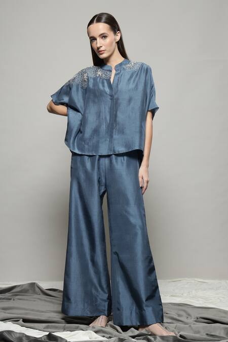 Sakshi Khetterpal_Gray Silk, Linen Embroidery Split V-neck Batwing Shirt And Pant Set _Online_at_Aza_Fashions