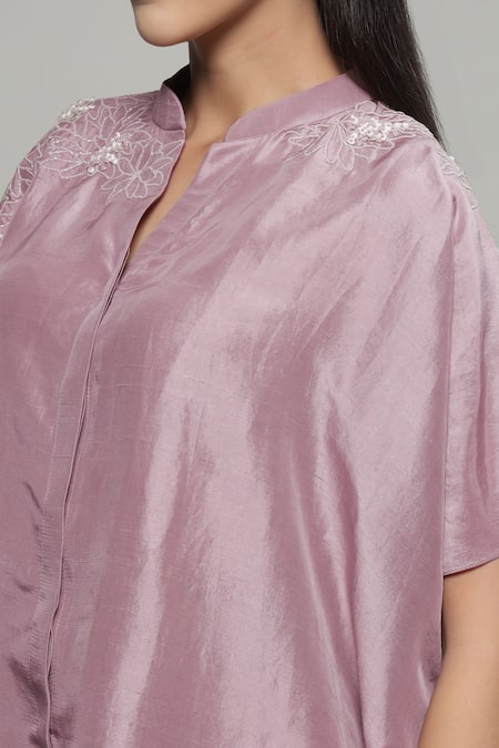 Shop Sakshi Khetterpal Pink Silk, Linen Embroidery Split V-neck Kaftan Shirt And Pant Set Online at Aza Fashions Shop_Sakshi Khetterpal_Pink Silk, Linen Embroidery Split V-neck Kaftan Shirt And Pant Set _Online_at_Aza_Fashions