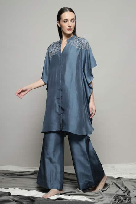 Sakshi Khetterpal Embroidered Kaftan Shirt & Pant Set 