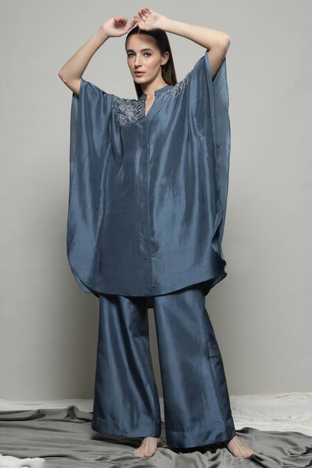 Sakshi Khetterpal Gray Silk, Linen Embroidery Split V-neck Kaftan Shirt And Pant Set at Aza Fashions Sakshi Khetterpal_Gray Silk, Linen Embroidery Split V-neck Kaftan Shirt And Pant Set _at_Aza_Fashions