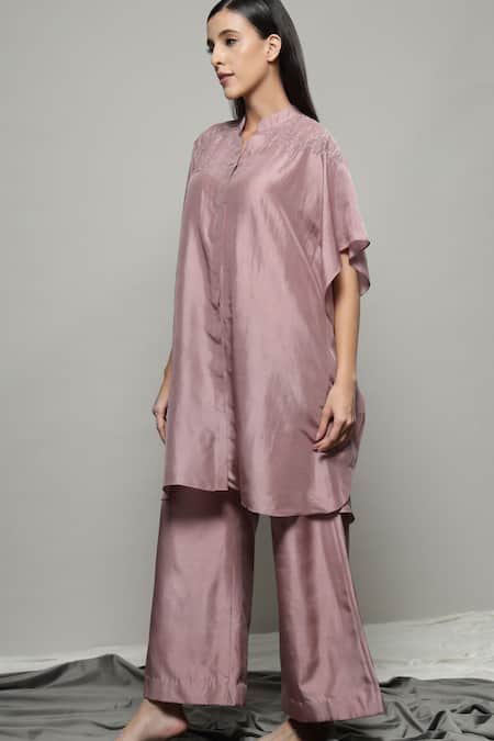 Sakshi Khetterpal Pink Silk, Linen Embroidery Split V-neck Kaftan Shirt And Flared Pant Set at Aza Fashions Sakshi Khetterpal_Pink Silk, Linen Embroidery Split V-neck Kaftan Shirt And Flared Pant Set _at_Aza_Fashions