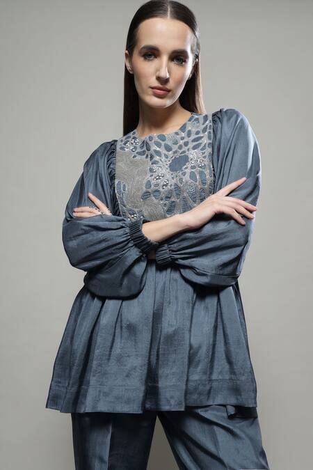 Buy Sakshi Khetterpal Gray Silk, Linen Embroidery Round Neck Floral Grey Top And Pant Set Buy_Sakshi Khetterpal_Gray Silk, Linen Embroidery Round Neck Floral Grey Top And Pant Set