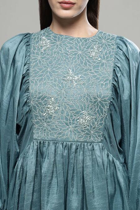 Buy Sakshi Khetterpal Green Silk, Linen Stones Round Neck Floral Embroidered Yoke Top And Pant Buy_Sakshi Khetterpal_Green Silk, Linen Stones Round Neck Floral Embroidered Yoke Top And Pant