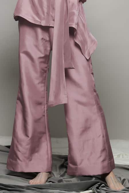 Buy_Sakshi Khetterpal_Pink Silk Embroidery Collared Floral Shirt And Pant Set 