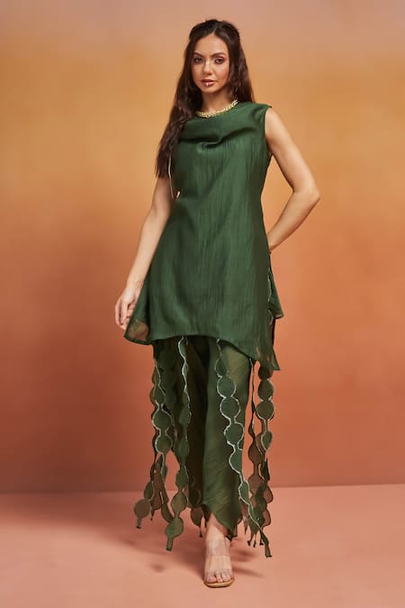 Buy_Shikha Malik_Green Silk, Chanderi Tassels Cowl Neck Solid Kurta Set With Pant _Online_at_Aza_Fashions