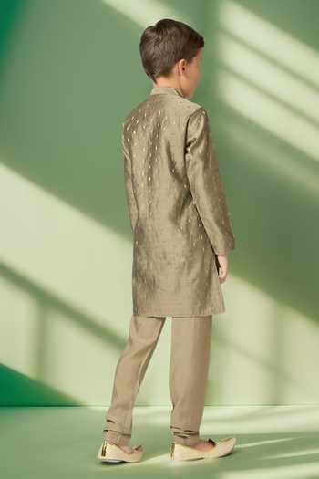 Shop Petite Pomme Gray Chanderi, Linen Zari Butta Kurta Set at Aza Fashions Shop_Petite Pomme_Gray Chanderi, Linen Zari Butta Kurta Set _at_Aza_Fashions