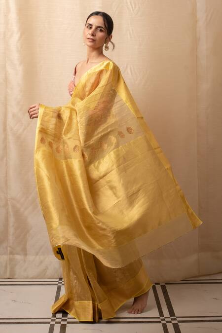 Buy_Priyanka Raajiv_Gold Silk, Chanderi Embroidery Stripe Geometric Saree _Online_at_Aza_Fashions