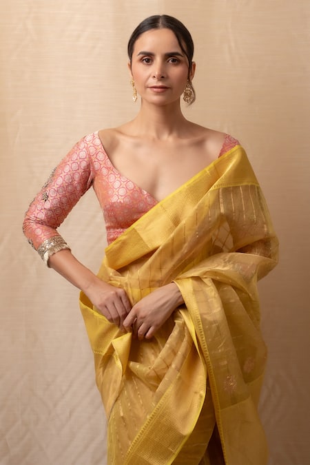 Priyanka Raajiv_Gold Silk, Chanderi Embroidery Stripe Geometric Saree _at_Aza_Fashions