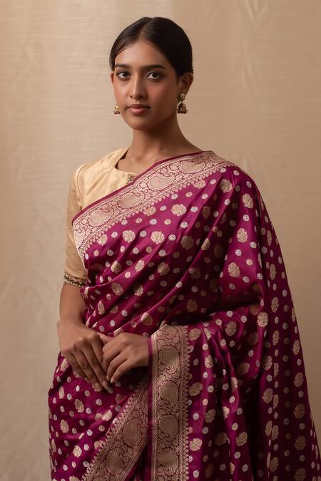 Priyanka Raajiv_Magenta Silk Embroidery Paisley Butti Banarasi Saree _Online_at_Aza_Fashions