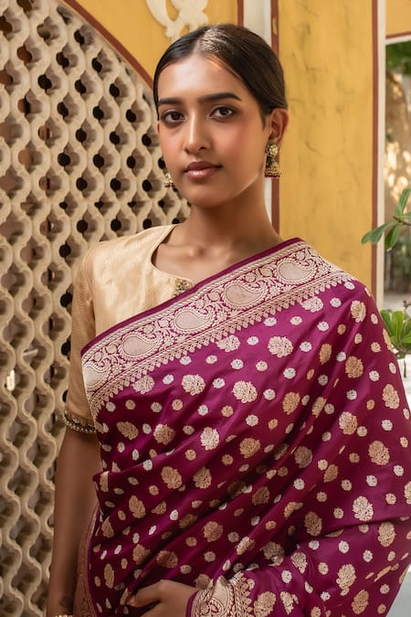 Buy_Priyanka Raajiv_Magenta Silk Embroidery Paisley Butti Banarasi Saree 