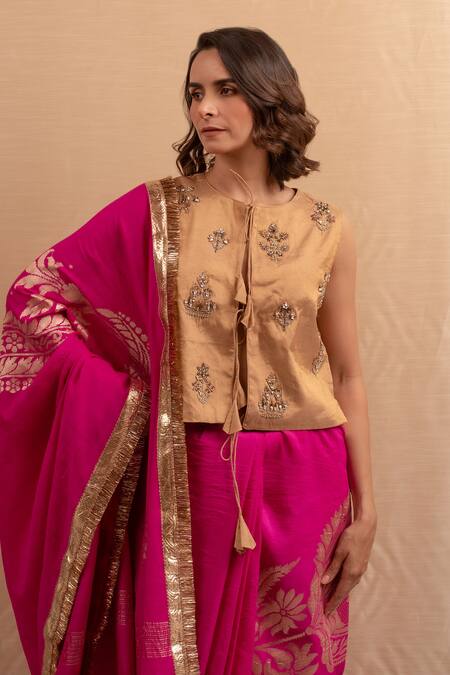 Buy Priyanka Raajiv Pink Silk Lace Paisley Motif Banarasi Saree Online at Aza Fashions Buy_Priyanka Raajiv_Pink Silk Lace Paisley Motif Banarasi Saree _Online_at_Aza_Fashions