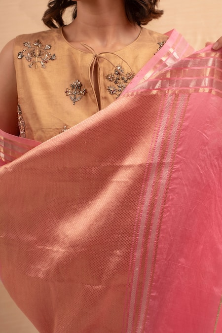 Buy Priyanka Raajiv Pink Silk Embroidery Floral Butta Banarasi Saree Online at Aza Fashions Buy_Priyanka Raajiv_Pink Silk Embroidery Floral Butta Banarasi Saree _Online_at_Aza_Fashions