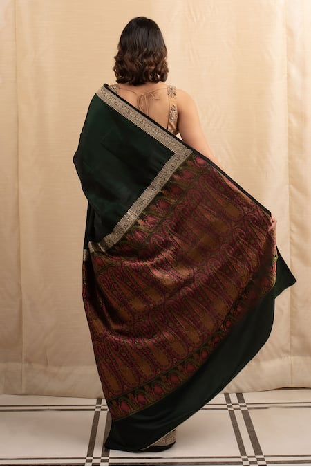 Priyanka Raajiv Green Silk Embroidery Deep Banarasi Paisley Saree Online at Aza Fashions Priyanka Raajiv_Green Silk Embroidery Deep Banarasi Paisley Saree _Online_at_Aza_Fashions