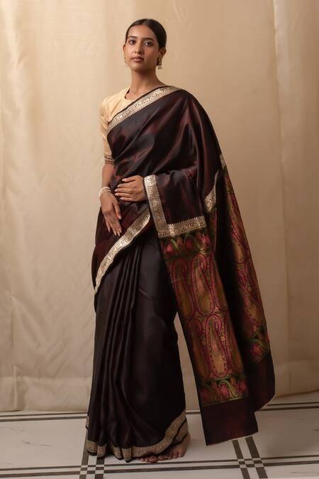 Priyanka Raajiv Wine Silk, Brocade Embroidery Round Neck Paisley Tanchoi Banarasi Saree Online at Aza Fashions Priyanka Raajiv_Wine Silk, Brocade Embroidery Round Neck Paisley Tanchoi Banarasi Saree _Online_at_Aza_Fashions