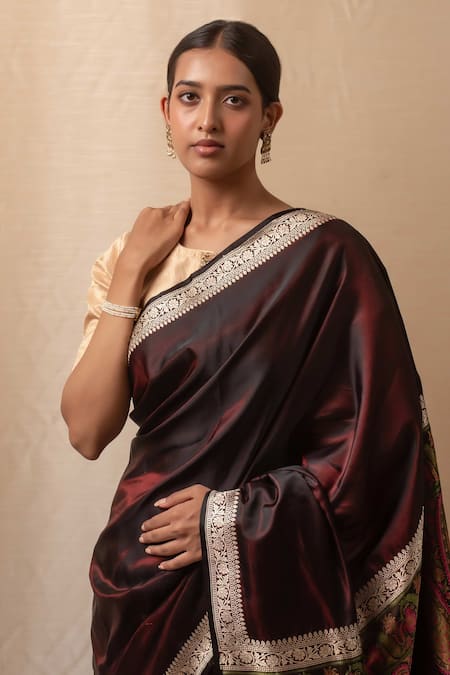 Priyanka Raajiv Wine Silk, Brocade Embroidery Round Neck Paisley Tanchoi Banarasi Saree at Aza Fashions Priyanka Raajiv_Wine Silk, Brocade Embroidery Round Neck Paisley Tanchoi Banarasi Saree _at_Aza_Fashions