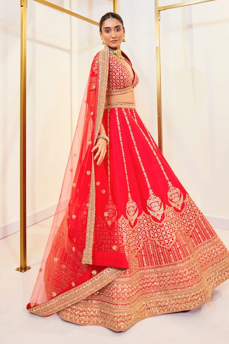 Pallavi Poddar Red Silk Embroidery, Sequins, Zari Plunge Neck Carmine Zardozi Lehenga Set Online at Aza Fashions Pallavi Poddar_Red Silk Embroidery, Sequins, Zari Plunge Neck Carmine Zardozi Lehenga Set _Online_at_Aza_Fashions