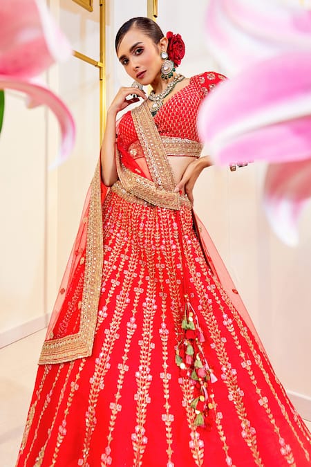 Pallavi Poddar Floral Jaal Embroidered Bridal Lehenga Set 