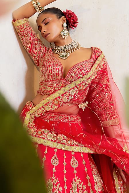 Buy_Pallavi Poddar_Red Silk, Tulle Zari, Embroidery Sweetheart Neck Zardozi Bridal Lehenga Set _Online_at_Aza_Fashions