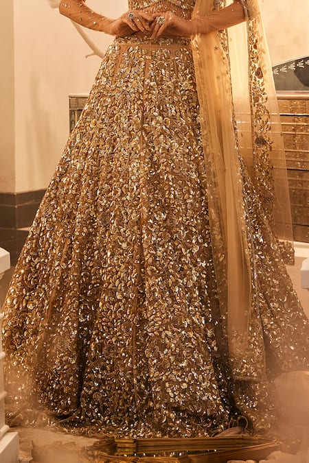 Buy_Swish By Dolcy And Simran_Gold Net Sequins, Feathers, Crystals, 3d Rosette Vine Embroidered Lehenga Set _Online_at_Aza_Fashions