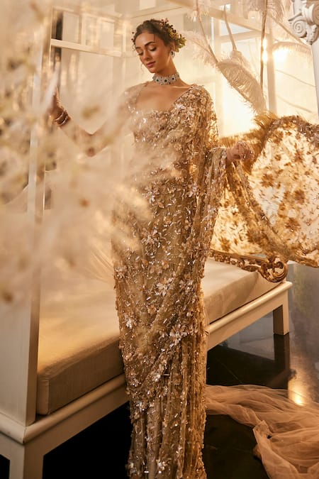 Swish By Dolcy And Simran_Gold Net Crystals, Sequins, Feathers 3d Flower Embroidered Saree Set _at_Aza_Fashions