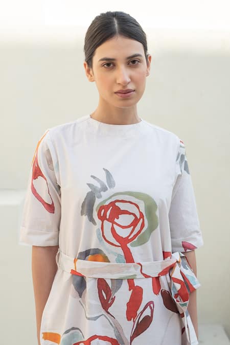 Merakus_Multi Color Cotton Round Neck Abstract Floral Midi Dress _at_Aza_Fashions