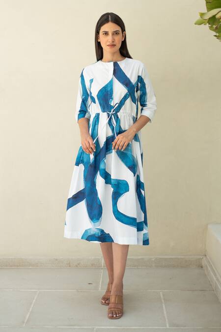 Merakus_Blue Cotton Round Neck Stroke Wave Print Midi Dress _Online_at_Aza_Fashions
