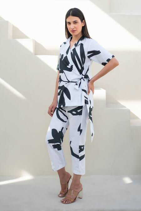 Buy_Merakus_White Cotton V-neck Fern Print Wrap Jacket And Pant Set _Online_at_Aza_Fashions