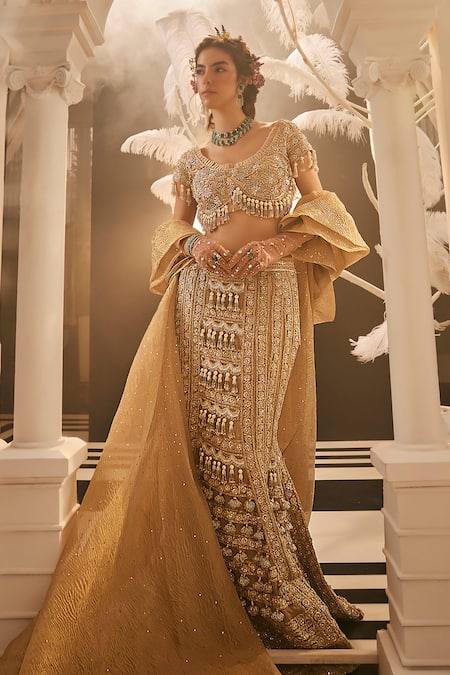 Swish By Dolcy And Simran Gold Crystal Cascade Lehenga Set With Cape 