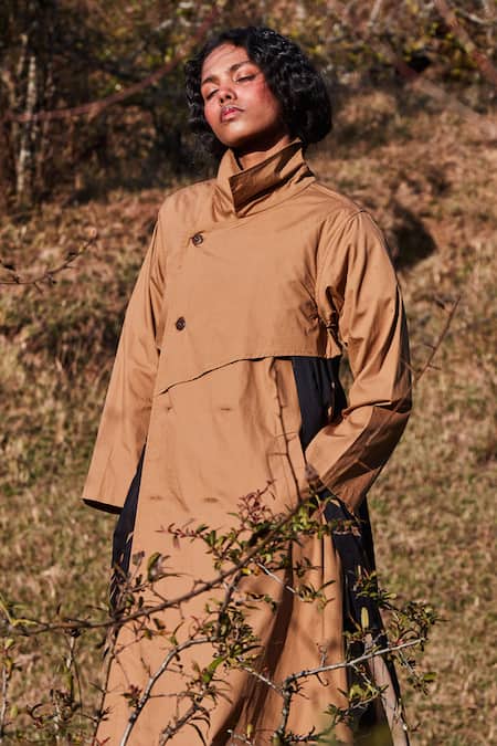 Shop_Kharakapas_Beige Cotton Solid Trench Coat _Online_at_Aza_Fashions