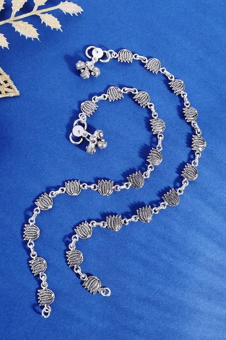 Mero Jewellery Lotus Carved Silver Anklet Set