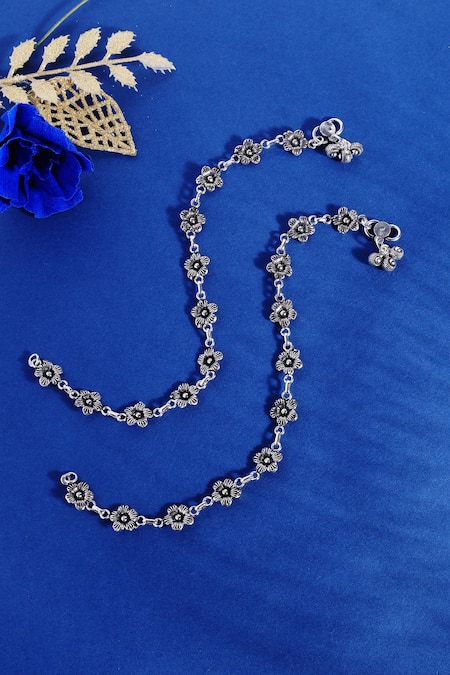 Mero Jewellery Silver Plated Rhinestones Rose Carved Kundan Anklet Set 