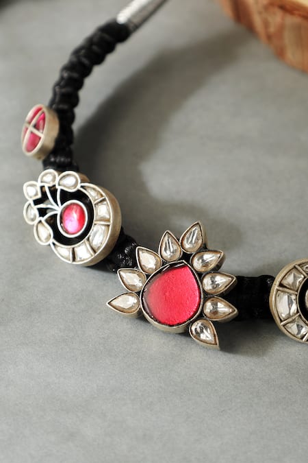 Mero Jewellery Kundan Embellished Thread Choker 