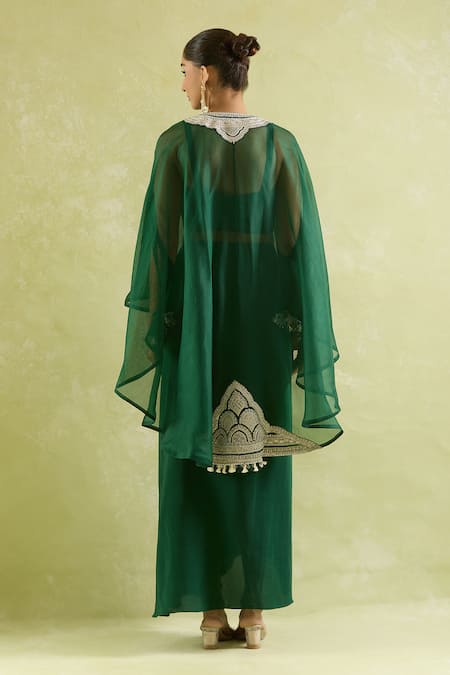Shop Prisho Green Organza Tassels High Neck, Geometric Resham Embellished Kaftan Set at Aza Fashions Shop_Prisho_Green Organza Tassels High Neck, Geometric Resham Embellished Kaftan Set _at_Aza_Fashions