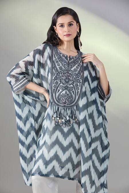 Buy_Prisho_Gray Cotton Tassels Split V-neck Ikkat Print Kaftan Set With Pant 