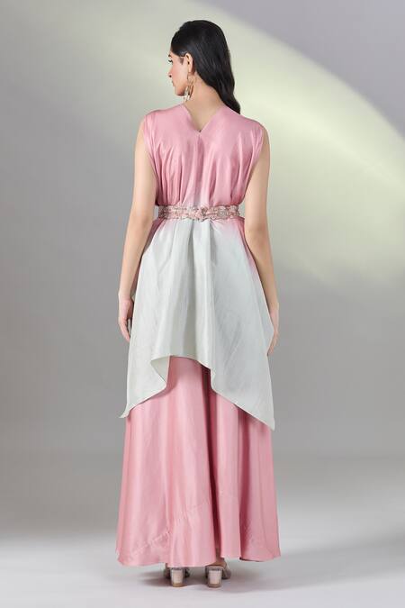 Shop Prisho Pink Silk Pearls, Embroidery V-neck Floral Cape And Kurta Set Online at Aza Fashions Shop_Prisho_Pink Silk Pearls, Embroidery V-neck Floral Cape And Kurta Set _Online_at_Aza_Fashions