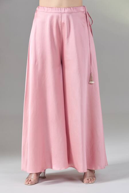 Prisho Pink Silk Pearls, Embroidery V-neck Floral Cape And Kurta Set at Aza Fashions Prisho_Pink Silk Pearls, Embroidery V-neck Floral Cape And Kurta Set _at_Aza_Fashions