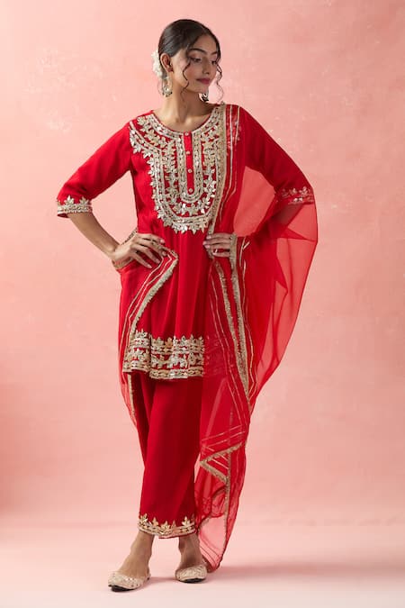 Buy Samyukta Singhania Red Georgette, Organza Sequins, Embroidery, Gota Patti Floral Anarkali Set Buy_Samyukta Singhania_Red Georgette, Organza Sequins, Embroidery, Gota Patti Floral Anarkali Set