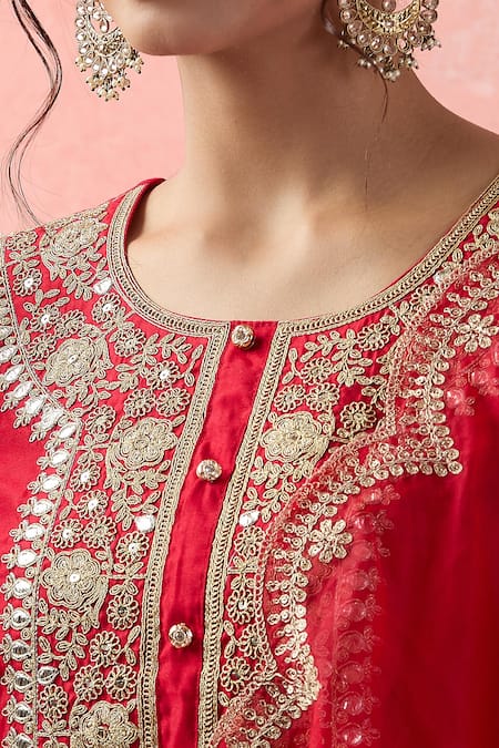 Buy Samyukta Singhania Red Chanderi Silk, Silk, Organza Embroidery Round Dori Floral Veli Kurta Set Online at Aza Fashions Buy_Samyukta Singhania_Red Chanderi Silk, Silk, Organza Embroidery Round Dori Floral Veli Kurta Set _Online_at_Aza_Fashions