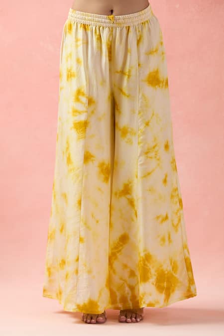 Samyukta Singhania_Yellow Kota Doria, Silk Embroidery Round Neck Kaftan And Palazzo Set _Online_at_Aza_Fashions