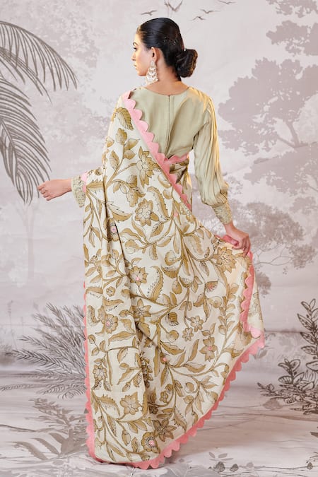 Aamra By Lavanya Kalamkari Scallop Hem Saree Set 