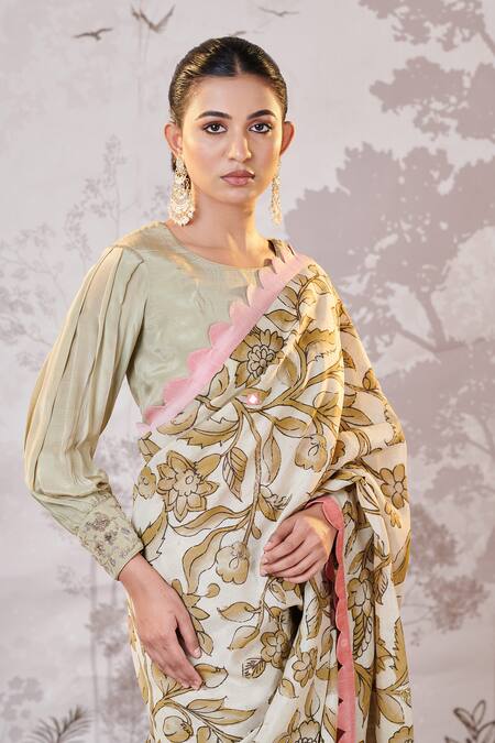 Buy_Aamra By Lavanya_Ivory Silk, Crepe Zari, Embroidery Round Neck Kalamkari Scallop Hem Saree Set _Online_at_Aza_Fashions