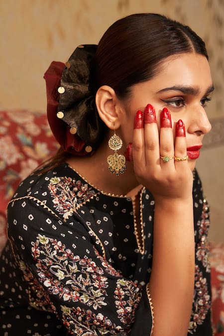 Buy Rekha Agra Black Cotton Sequins Split V-neck Bandhej Ajrakh Handblock Kurta Set Online at Aza Fashions Buy_Rekha Agra_Black Cotton Sequins Split V-neck Bandhej Ajrakh Handblock Kurta Set _Online_at_Aza_Fashions