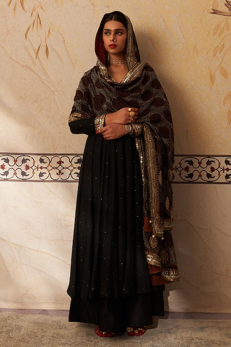 Rekha Agra_Black Chanderi, Muslin, Silk Gota Patti, Mukaish Embroidered Anarkali Set _Online_at_Aza_Fashions