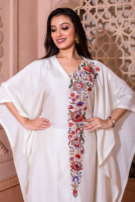 Namrataa Nopany_Off White Silk Sequins, Embroidery V-neck And Thread Kaftan Set _Online_at_Aza_Fashions