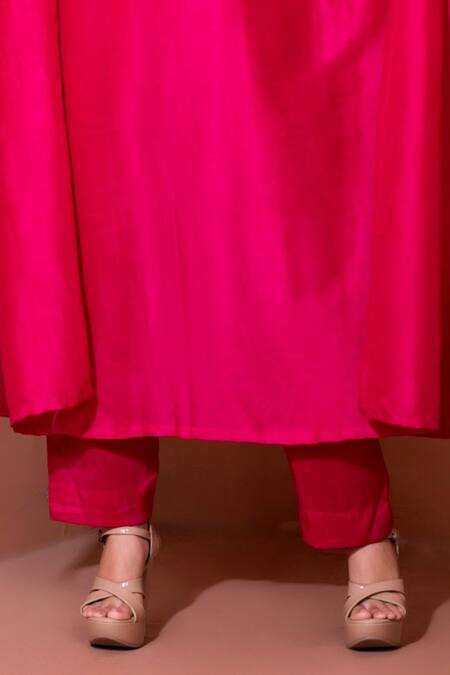Namrataa Nopany_Red Silk Zari Round Neck Zardozi Embroidered Ombre Kaftan And Pant _Online_at_Aza_Fashions