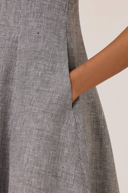 The Summer House Gray Cotton Square Neck Grey Houndstooth Midi Dress at Aza Fashions The Summer House_Gray Cotton Square Neck Grey Houndstooth Midi Dress_at_Aza_Fashions