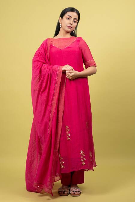 Buy_KKANYAAH_Pink Silk, Cotton Sequins, Beads, Zari Boat Neck Thread Embroidered Kurta Set 
