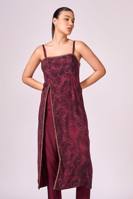 Koswi Red Viscose Square Neck Floral Print Slit Kurta With Pant Online at Aza Fashions Koswi_Red Viscose Square Neck Floral Print Slit Kurta With Pant _Online_at_Aza_Fashions