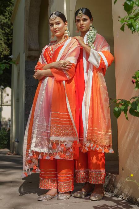 Buy_Tamaraa By Tahani_Orange Silk Pearls, Sequins, Beads Round Neck Hand Embroidered Kurta Set _Online_at_Aza_Fashions