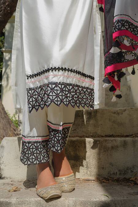 Shop_Tamaraa By Tahani_Ivory Taffeta, Silk, Chiffon Pearls, Sequins, Beads, Embroidery, Hand Kurta Set _Online_at_Aza_Fashions